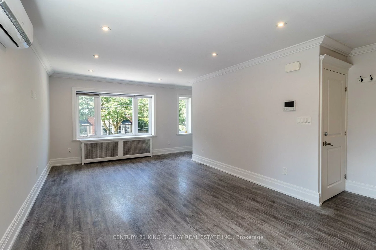 301, Cleveland, Mount Pleasant East, Toronto