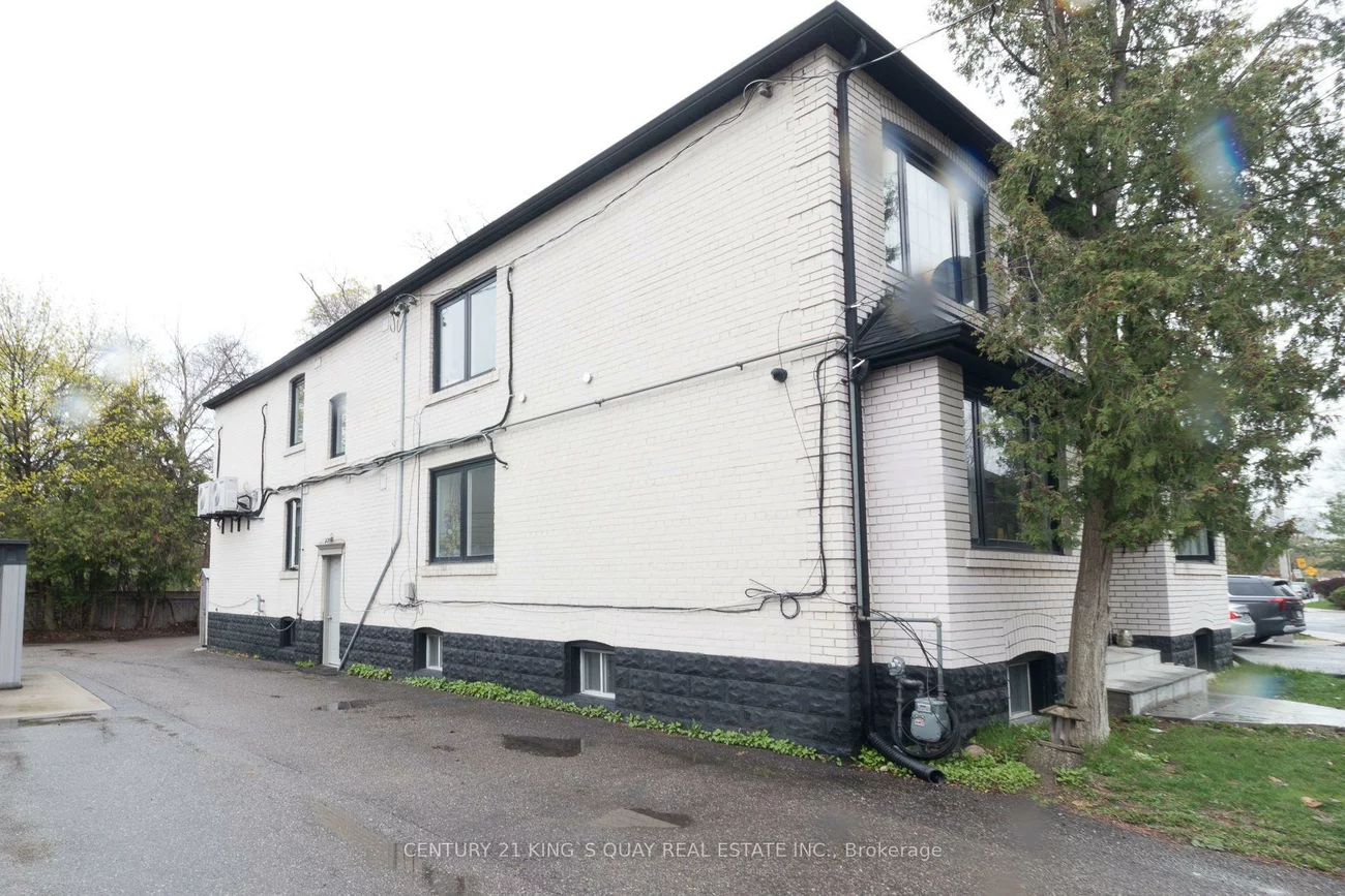 301, Cleveland, Mount Pleasant East, Toronto