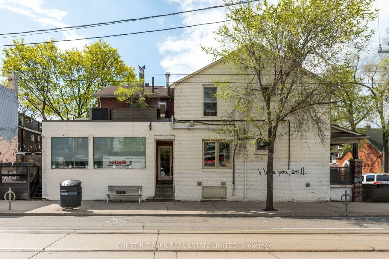 923, Dundas, Trinity-Bellwoods, Toronto