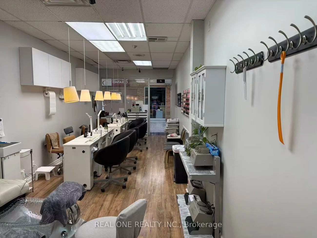 3030, Don Mills, Banbury-Don Mills, Toronto