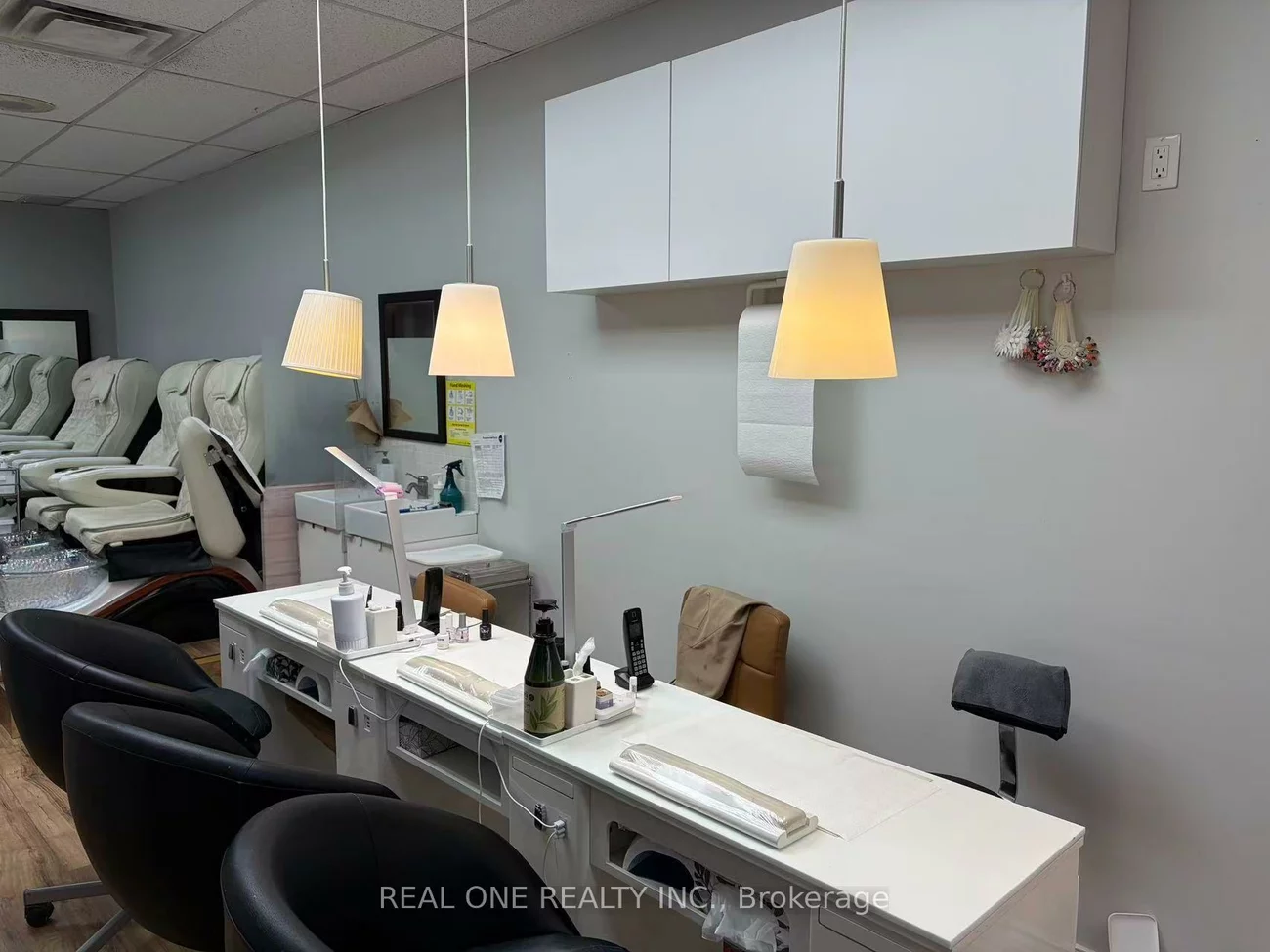 3030, Don Mills, Banbury-Don Mills, Toronto