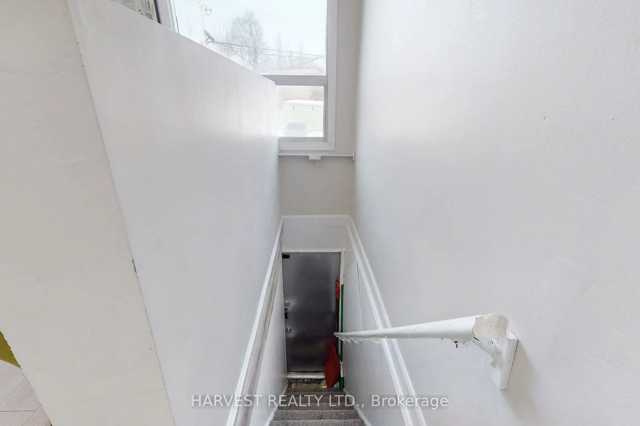 728, St Clair, Humewood-Cedarvale, Toronto