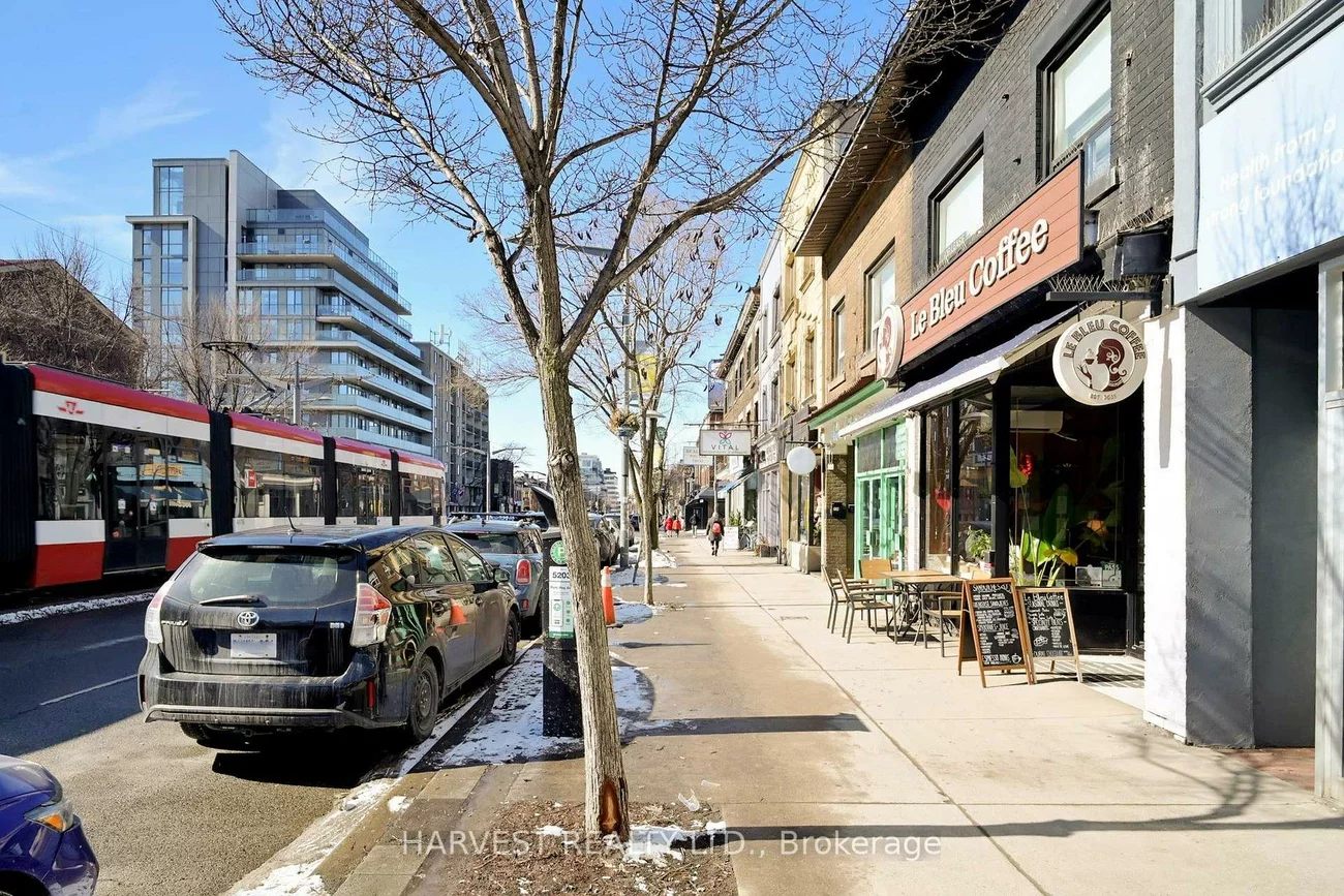 728, St Clair, Humewood-Cedarvale, Toronto