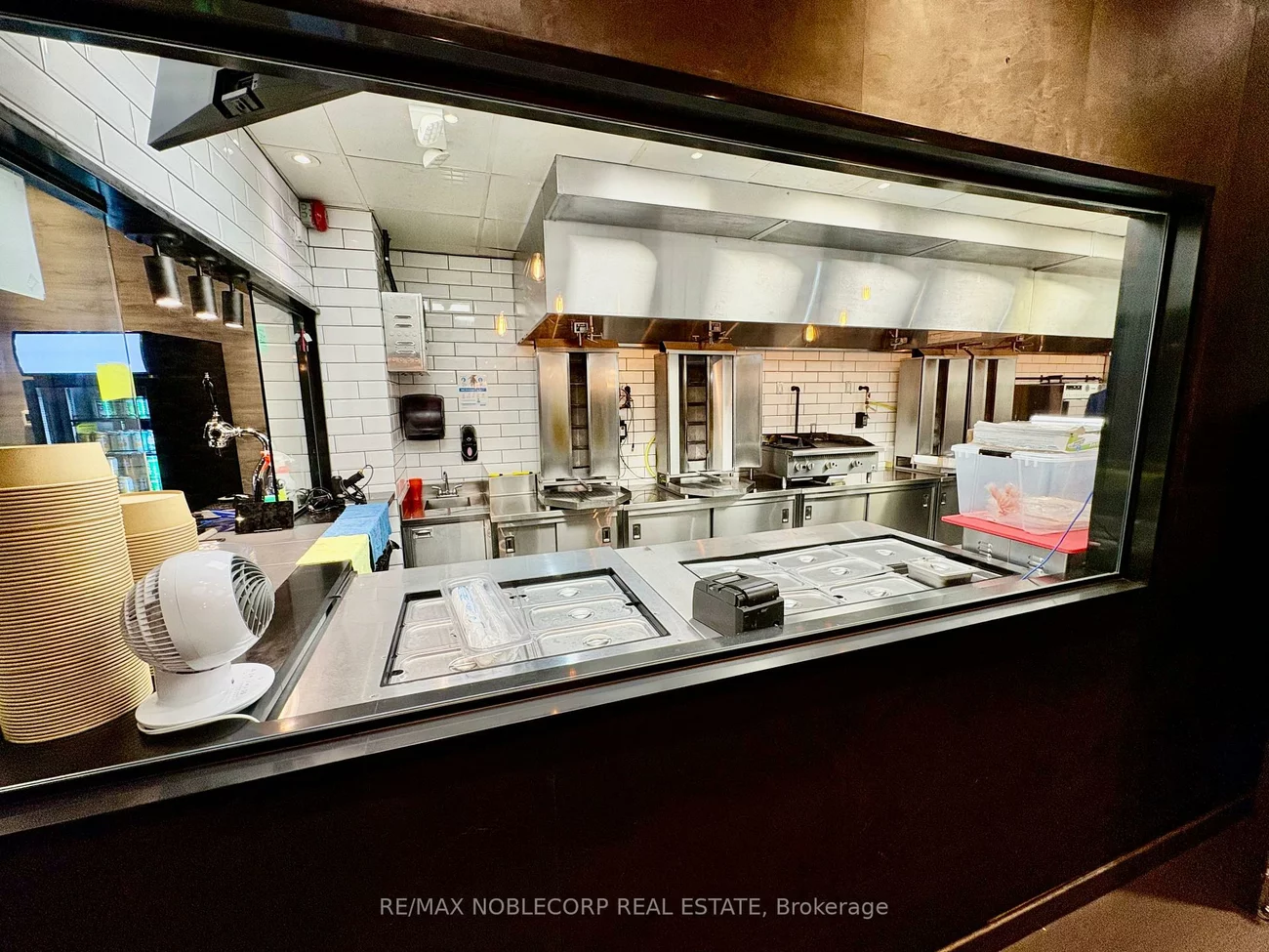 246, Queen, Kensington-Chinatown, Toronto