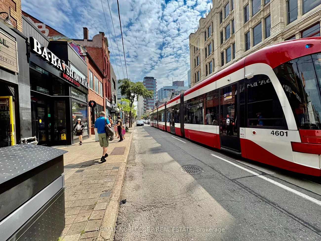 246, Queen, Kensington-Chinatown, Toronto