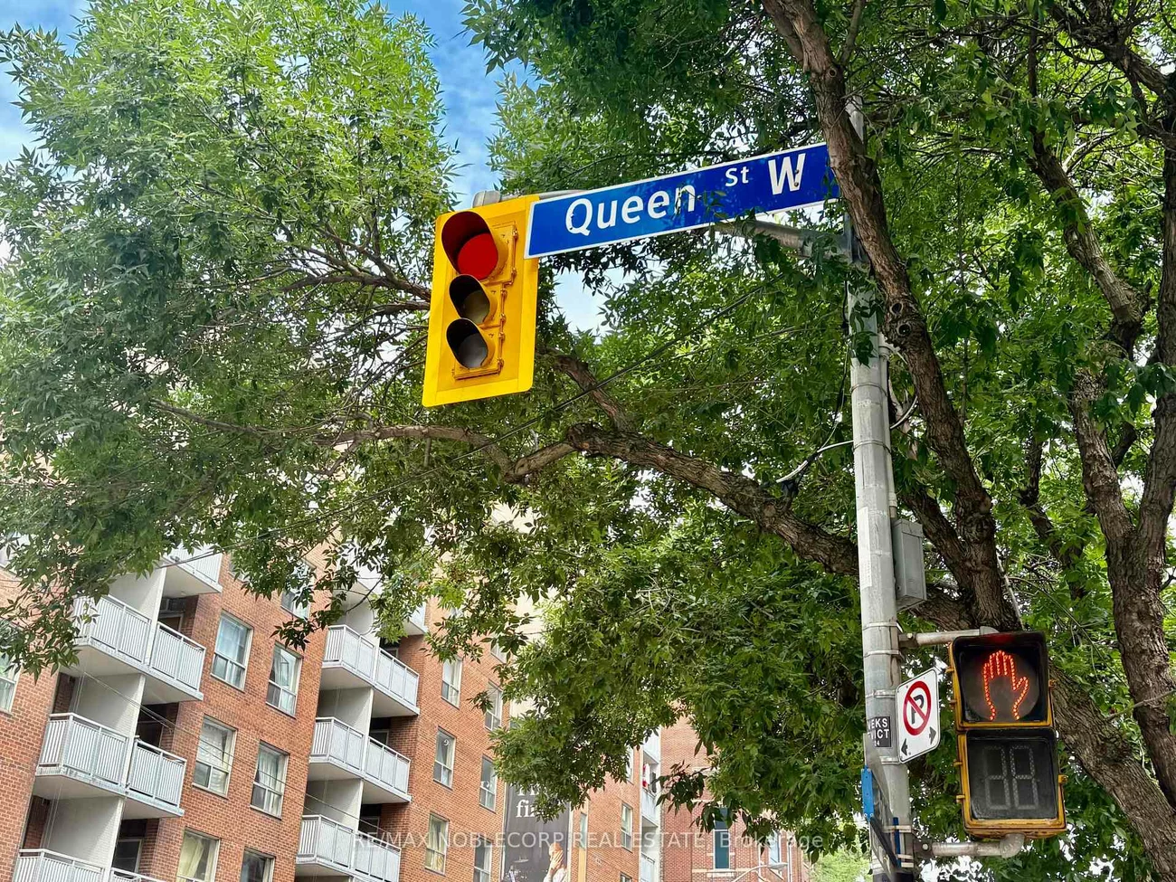 246, Queen, Kensington-Chinatown, Toronto