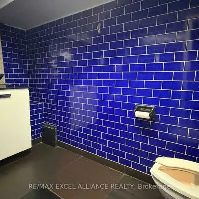 Commercial for sale, 548, Yonge, Bay Street Corridor, Toronto