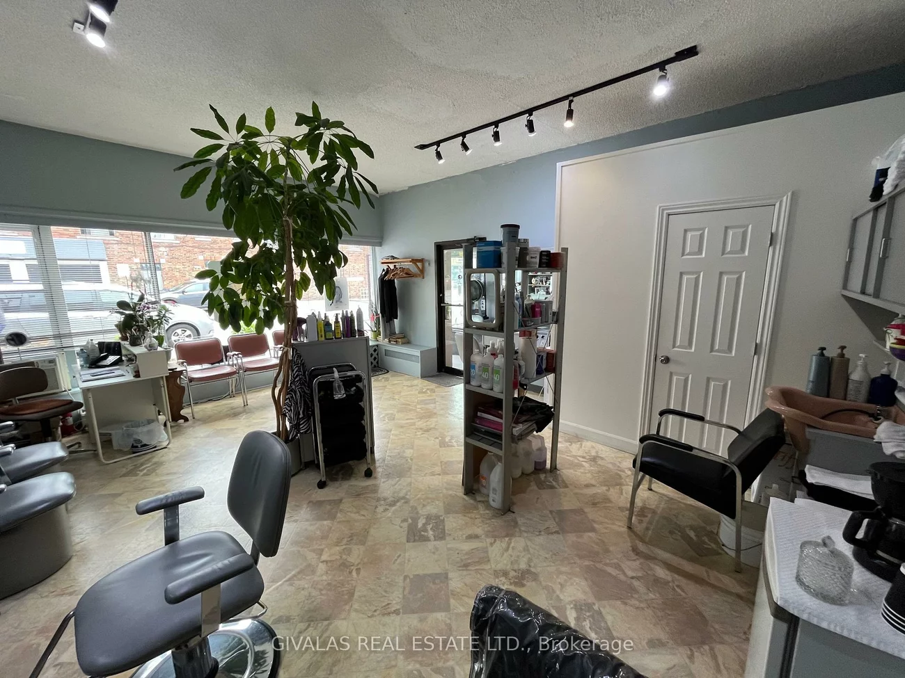 465, Manor, Mount Pleasant East, Toronto