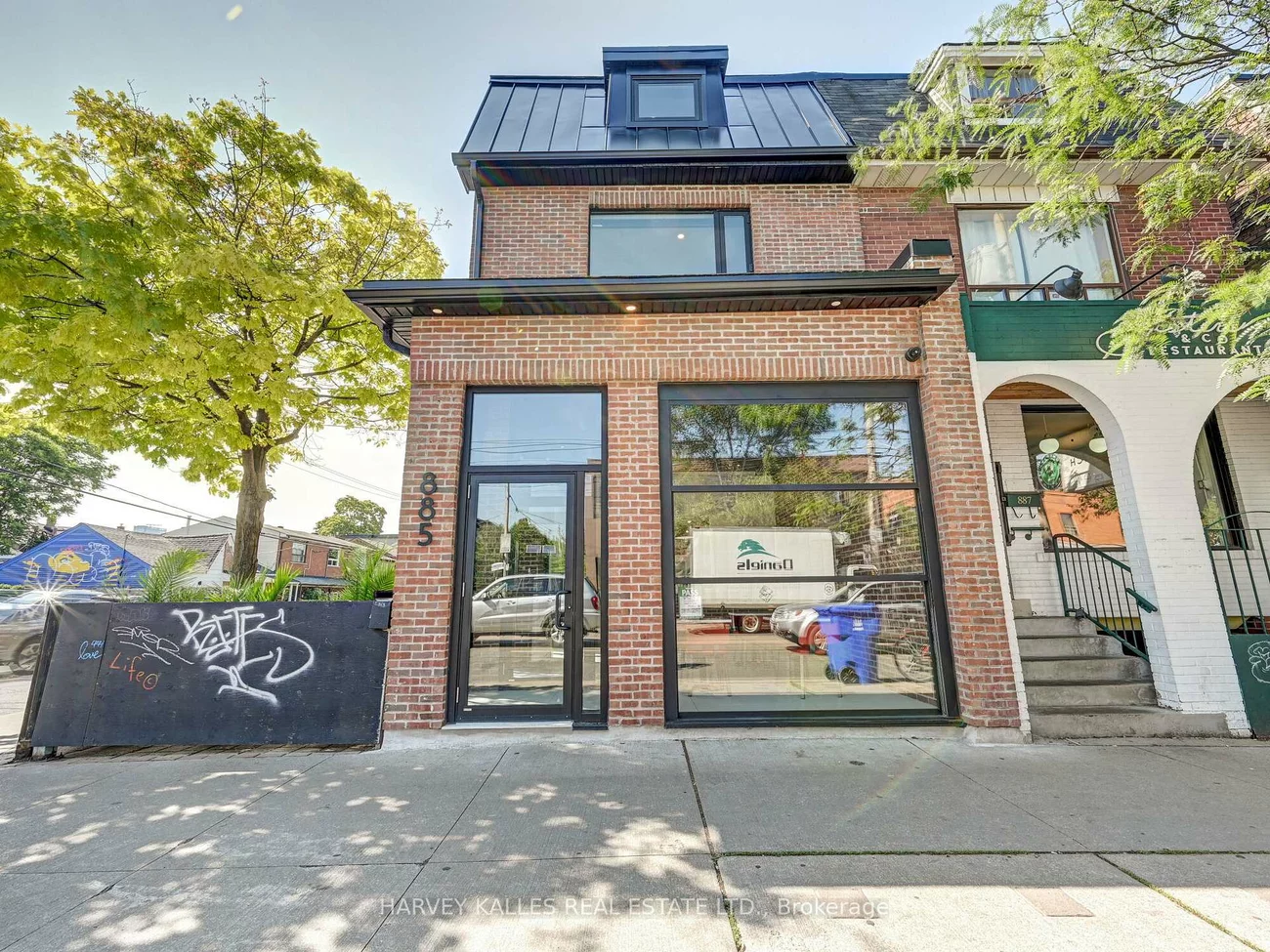 885, Dundas, Trinity-Bellwoods, Toronto