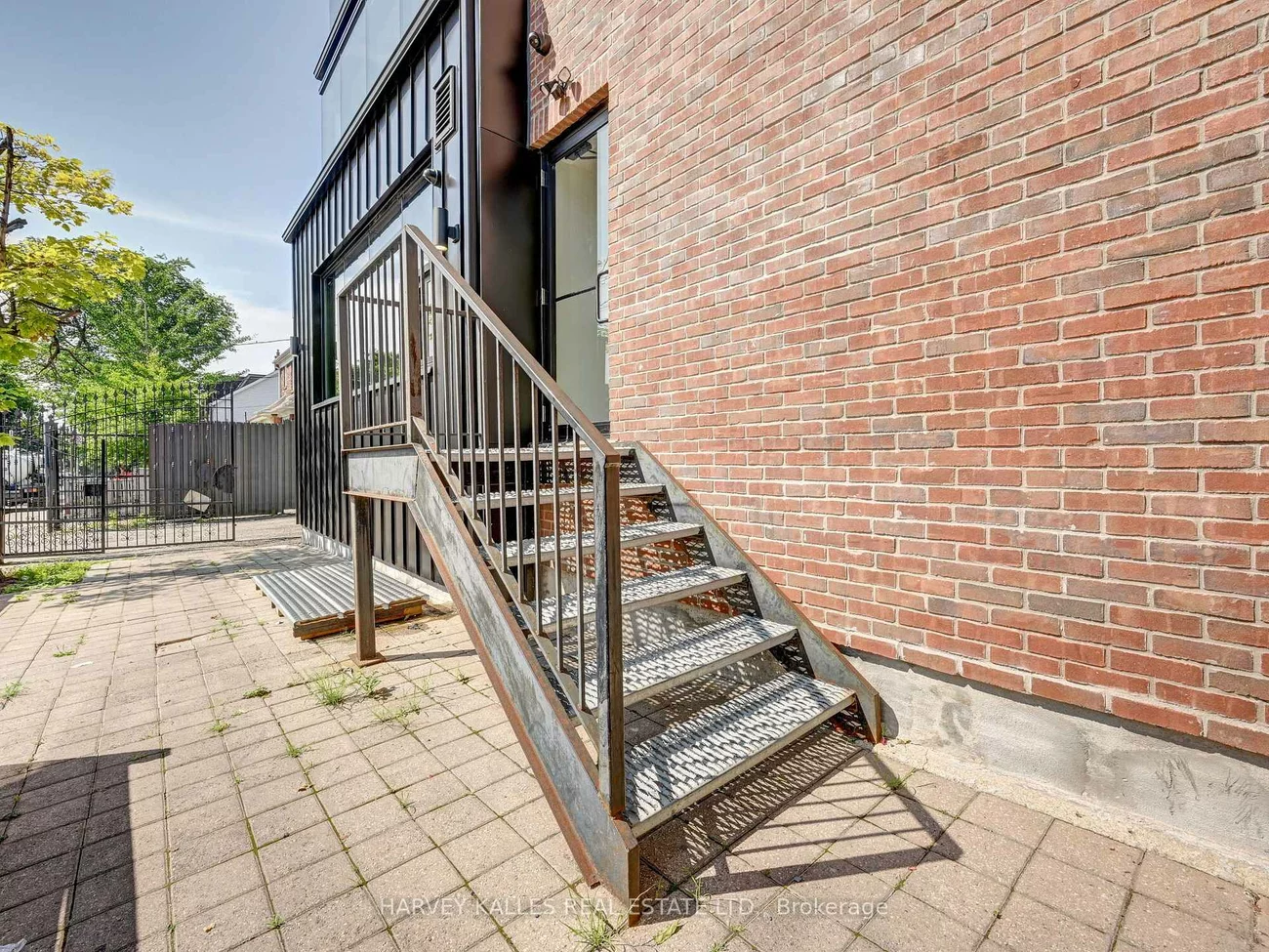 885, Dundas, Trinity-Bellwoods, Toronto