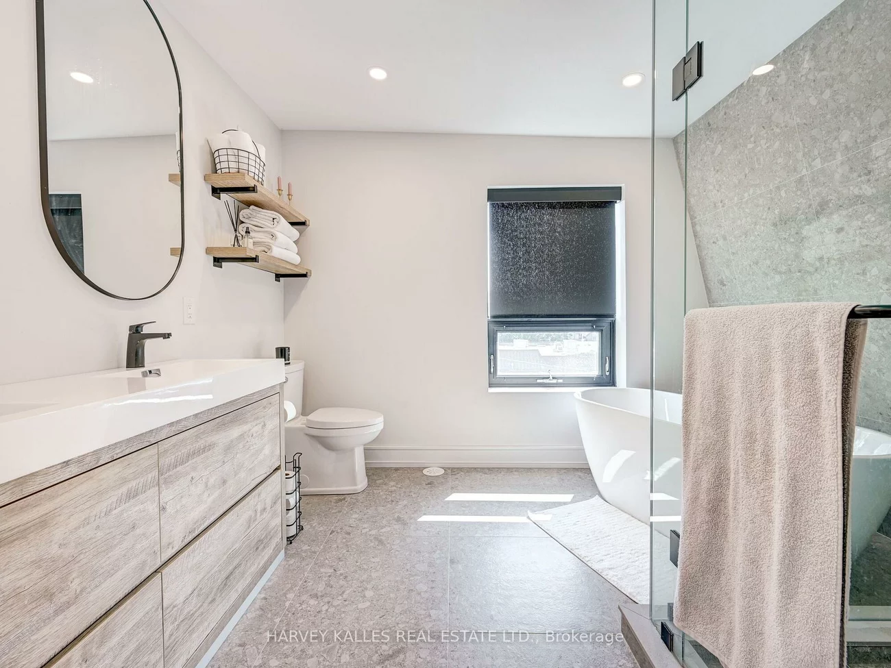 885, Dundas, Trinity-Bellwoods, Toronto
