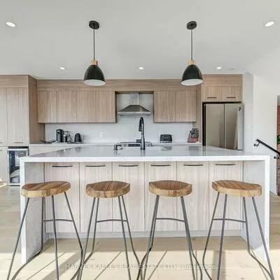 885, Dundas, Trinity-Bellwoods, Toronto
