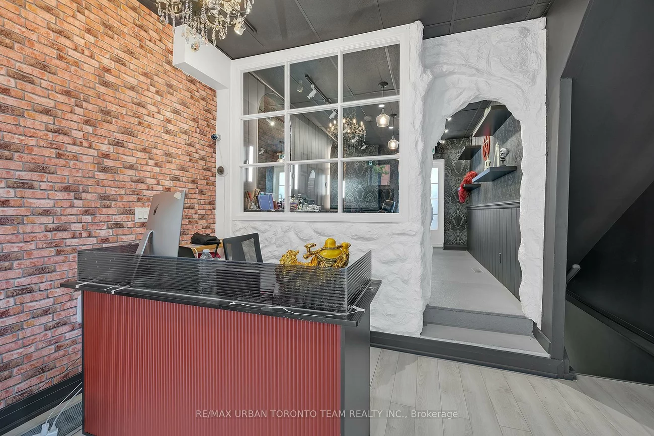 398, King, Moss Park, Toronto