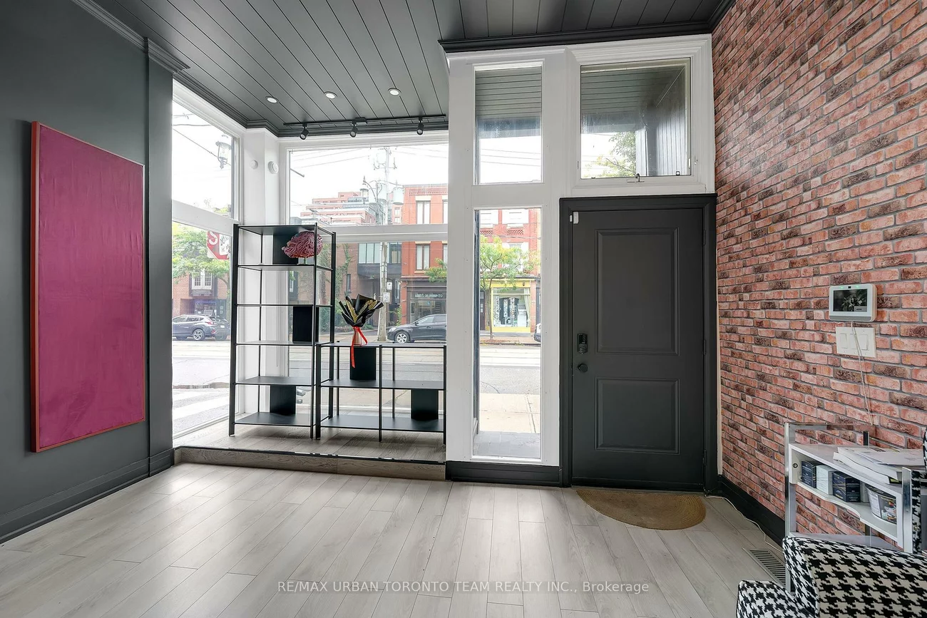 398, King, Moss Park, Toronto