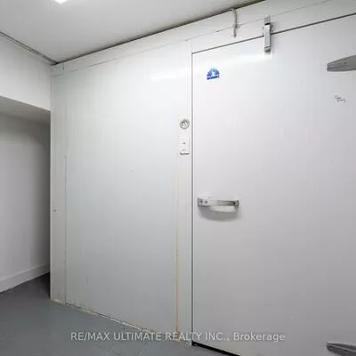 Commercial for sale, 1164, QUEEN, Little Portugal, Toronto