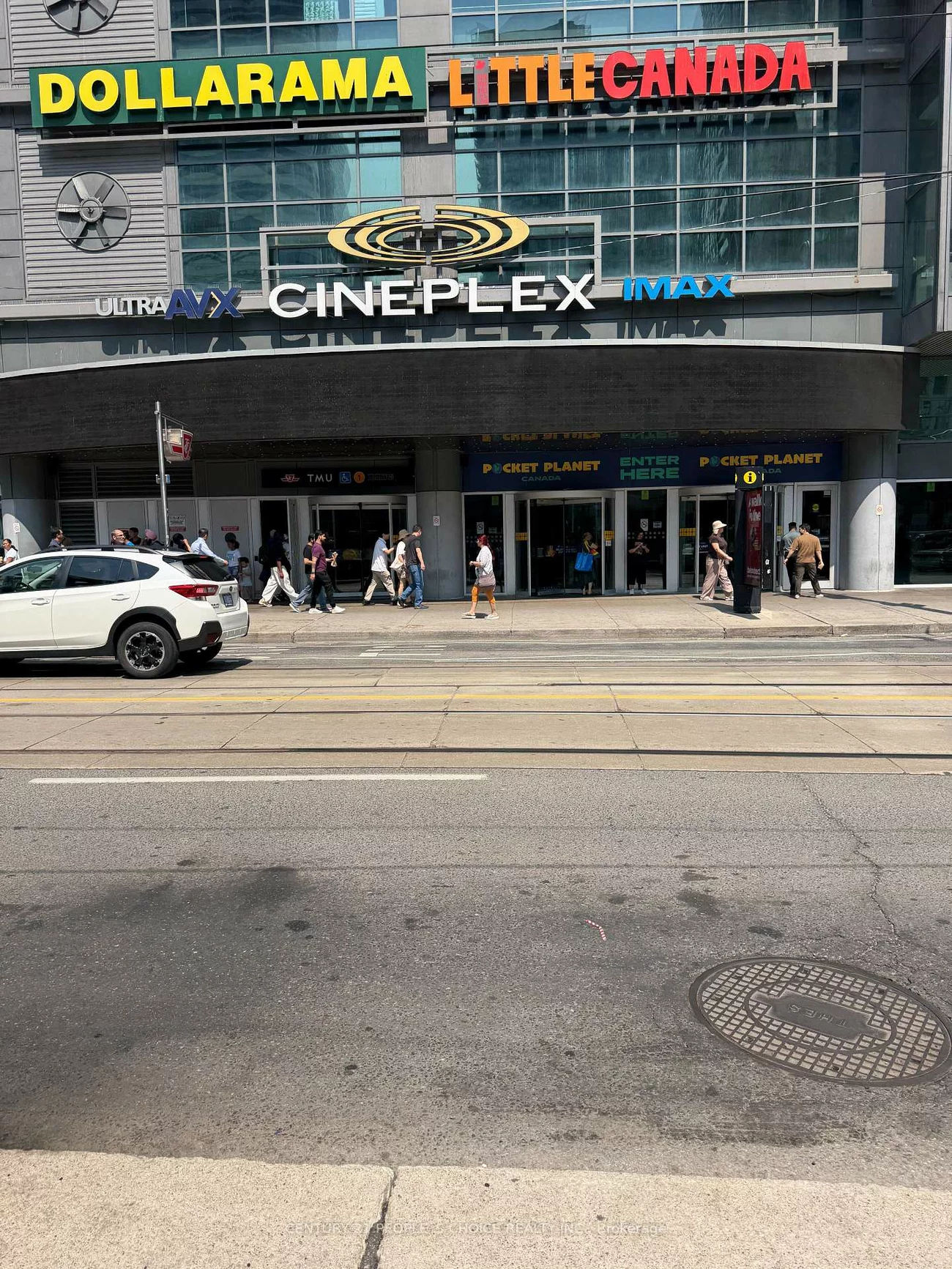10, Dundas, Church-Yonge Corridor, Toronto