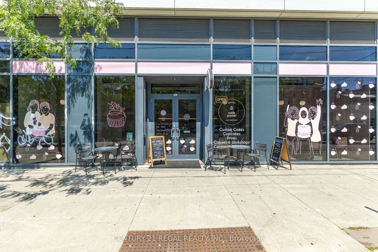 862, Dundas, Trinity-Bellwoods, Toronto