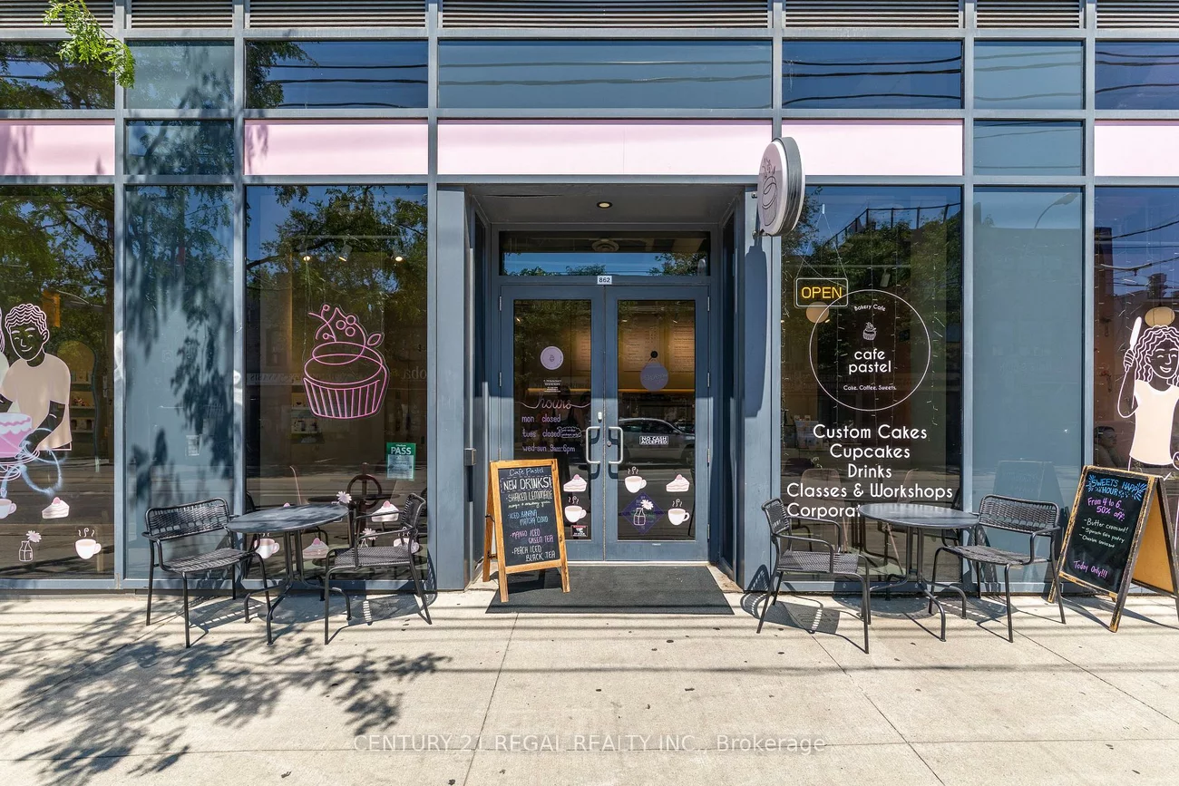 862, Dundas, Trinity-Bellwoods, Toronto