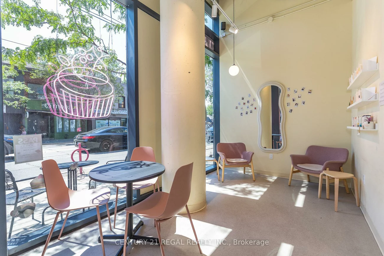 862, Dundas, Trinity-Bellwoods, Toronto