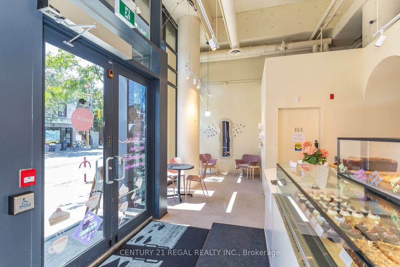 862, Dundas, Trinity-Bellwoods, Toronto