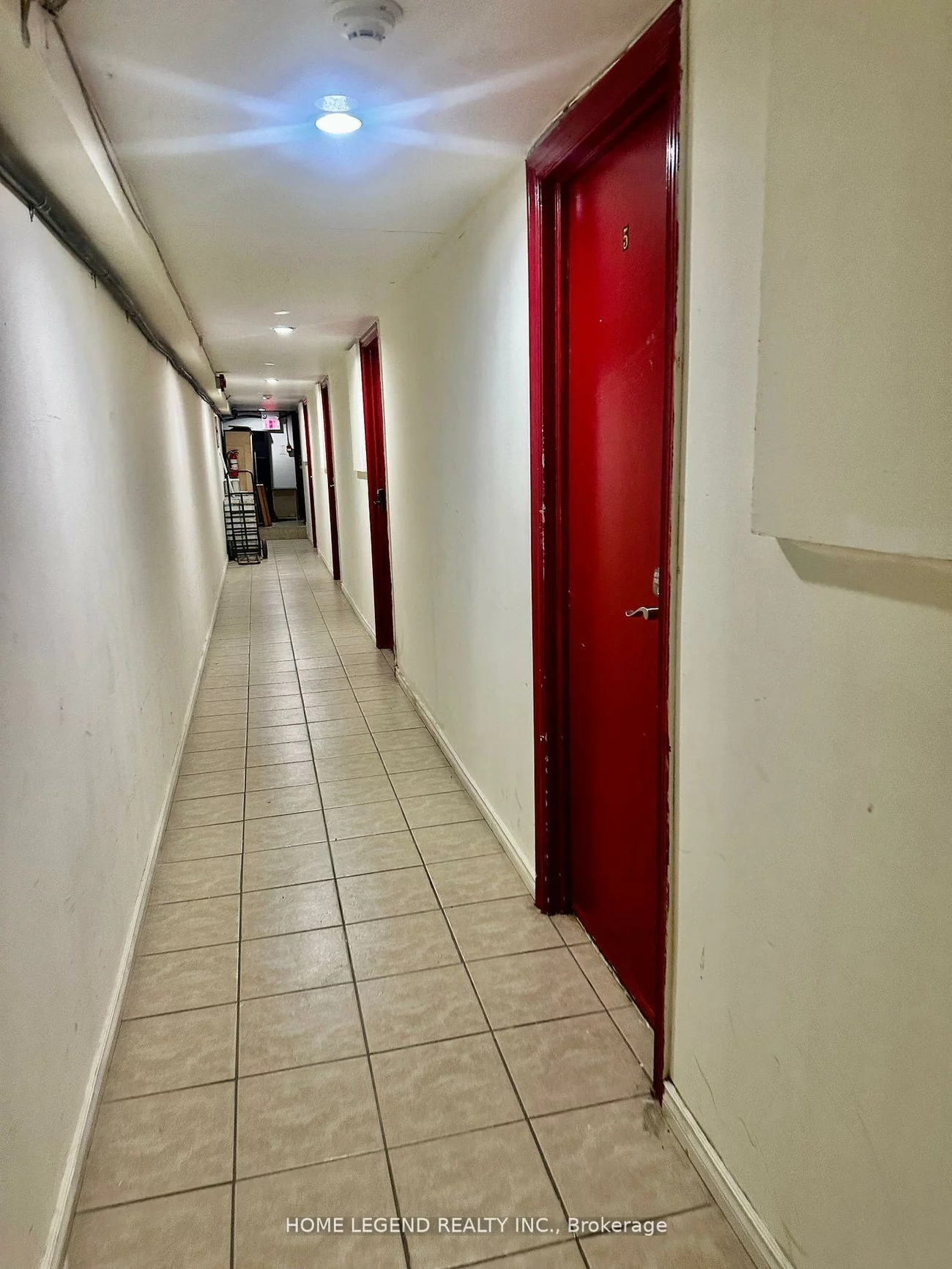 374, College, University, Toronto