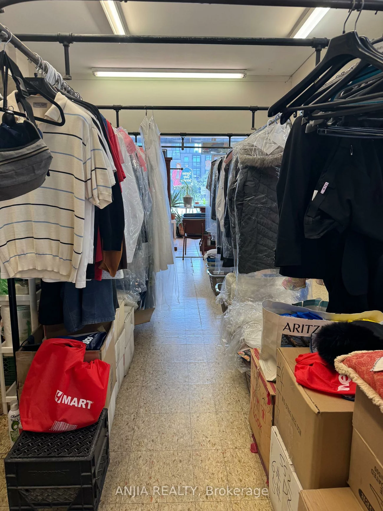852, Sheppard, Bathurst Manor, Toronto
