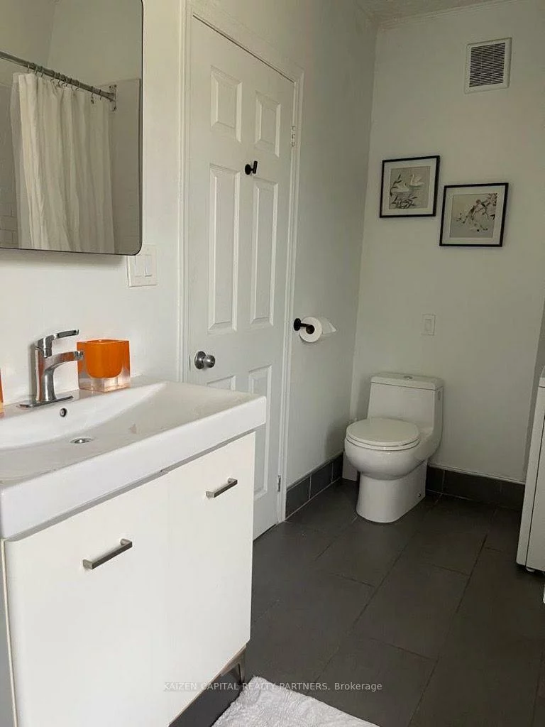 398, King, Moss Park, Toronto