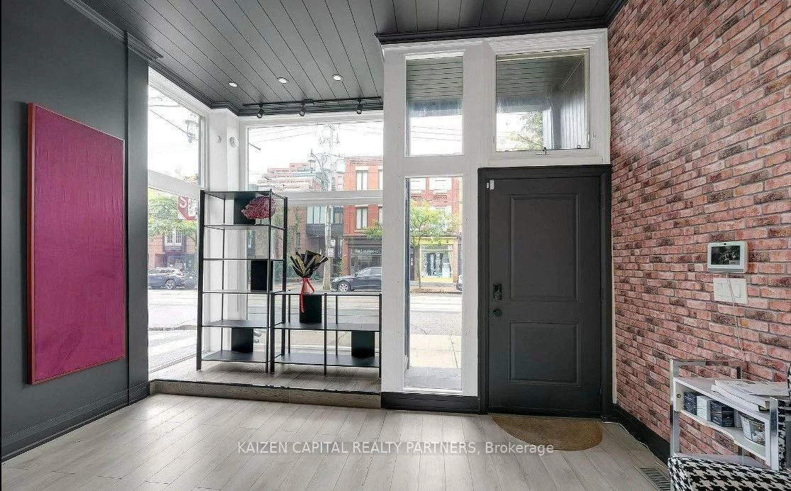 398, King, Moss Park, Toronto