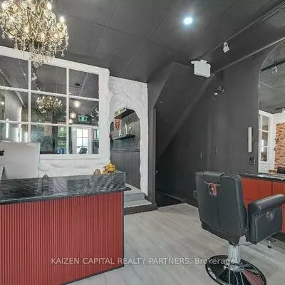 Commercial for sale, 398, King, Moss Park, Toronto