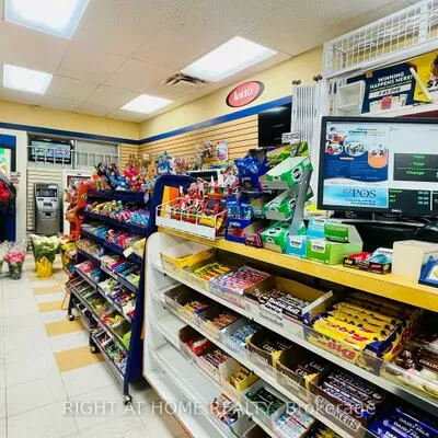 Commercial for sale, 33, The Links, St. Andrew-Windfields, Toronto