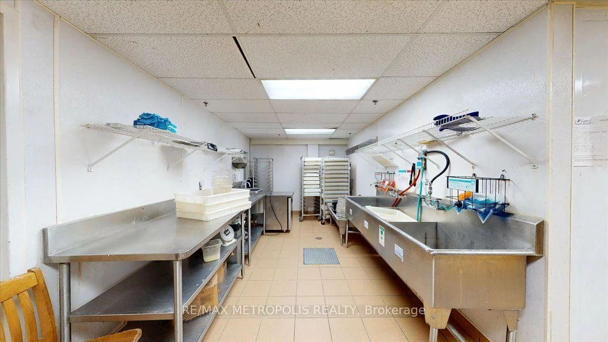 558, BLOOR ST, Annex, Toronto
