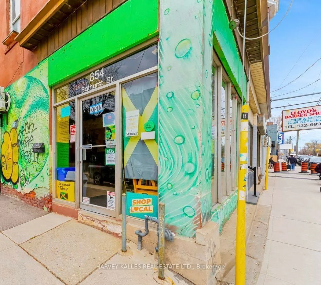 854, Bathurst, Annex, Toronto