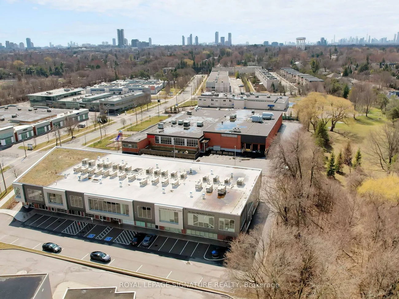 52, Scarsdale, Banbury-Don Mills, Toronto
