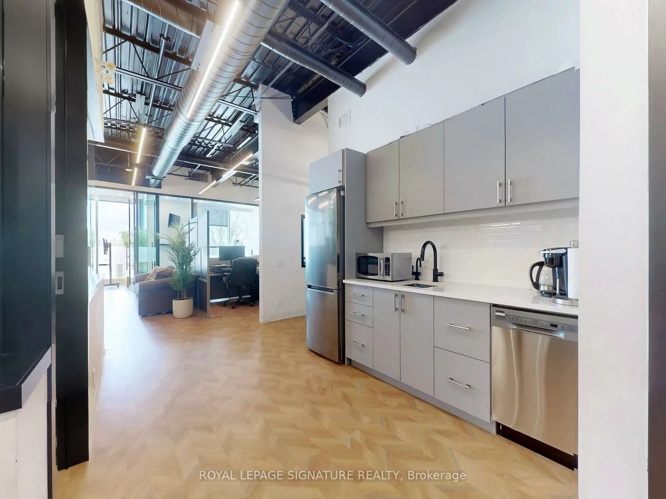 52, Scarsdale, Banbury-Don Mills, Toronto