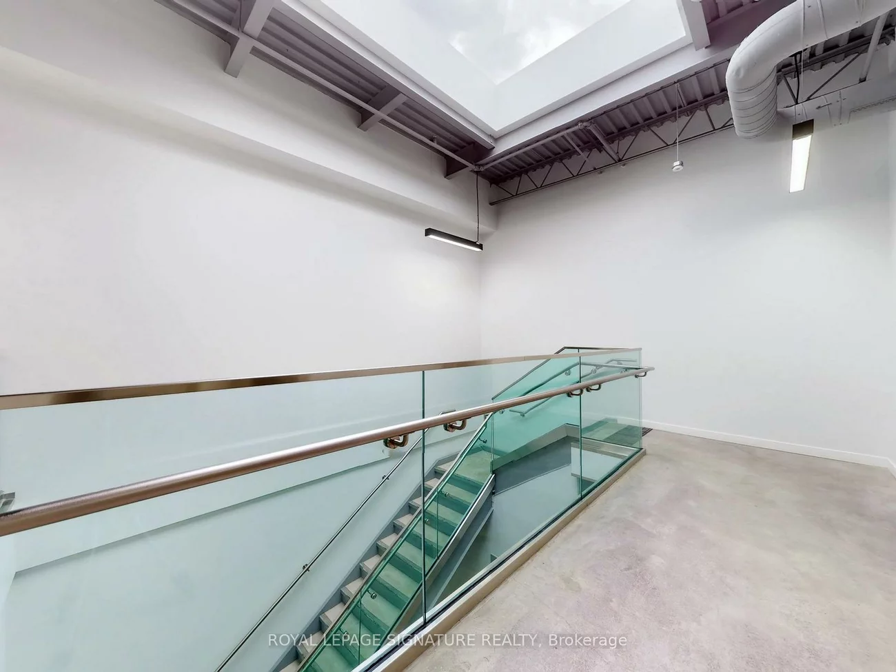 52, Scarsdale, Banbury-Don Mills, Toronto