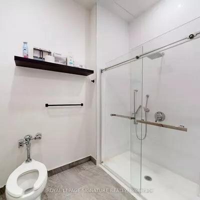 Commercial for sale, 52, Scarsdale, Banbury-Don Mills, Toronto