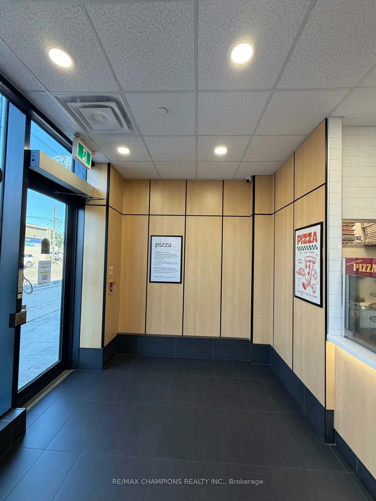 2382, Dundas, Mount Pleasant East, Toronto
