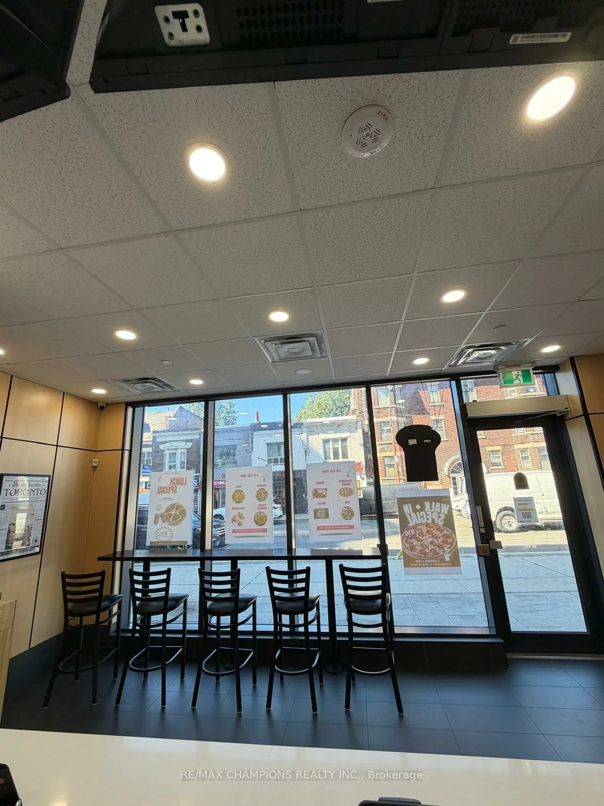 2382, Dundas, Mount Pleasant East, Toronto