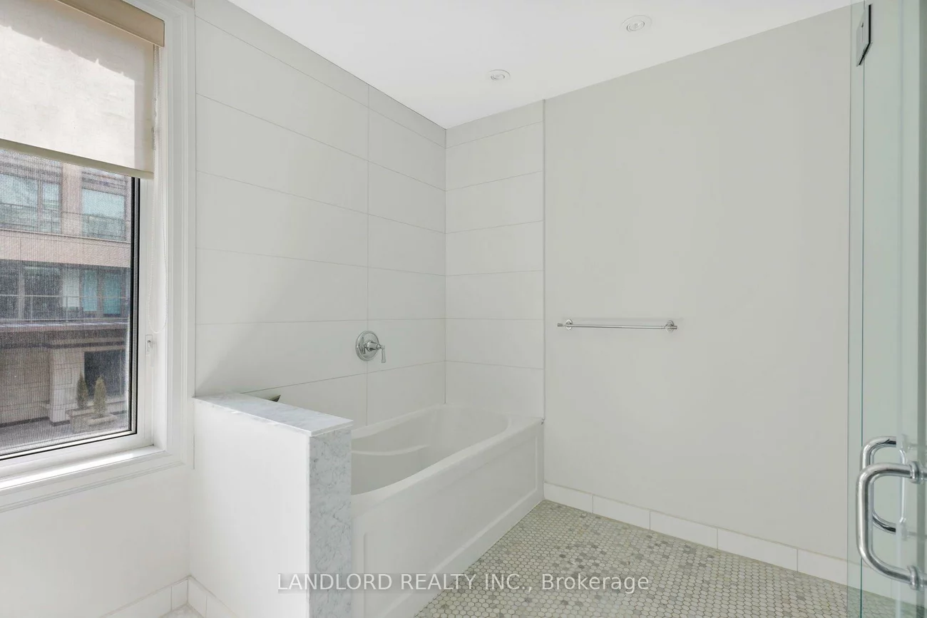 107A, Scollard, Annex, Toronto