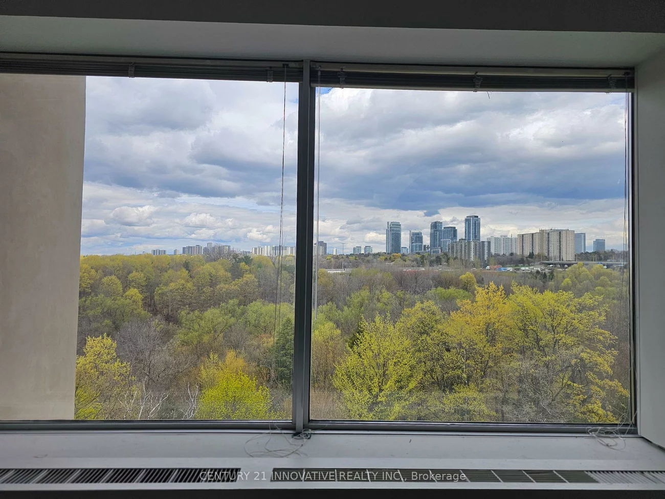 220, Duncan Mill, St. Andrew-Windfields, Toronto