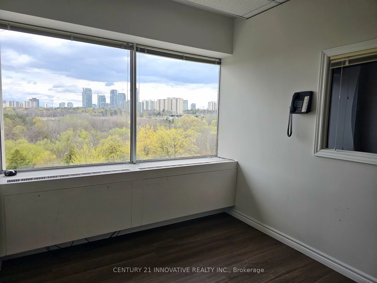 220, Duncan Mill, St. Andrew-Windfields, Toronto