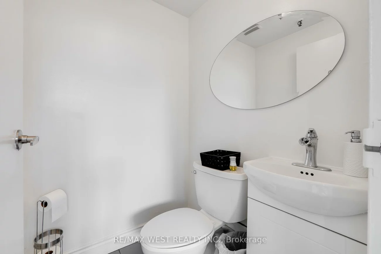 1300, Bay, Annex, Toronto