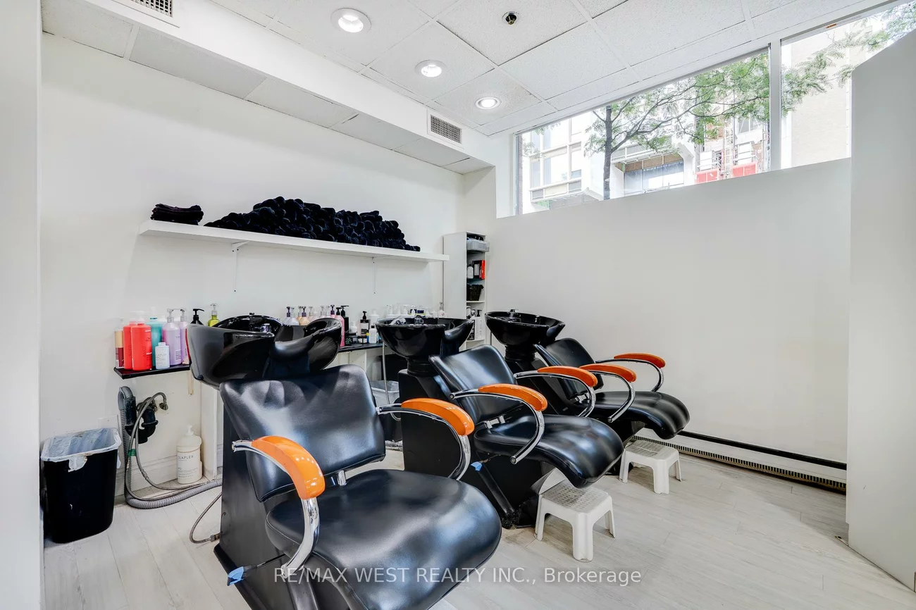 1300, Bay, Annex, Toronto