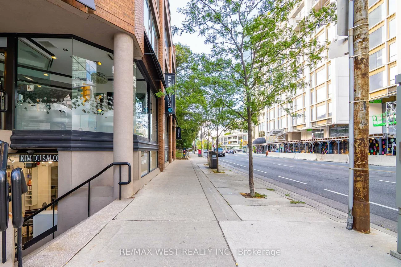 1300, Bay, Annex, Toronto