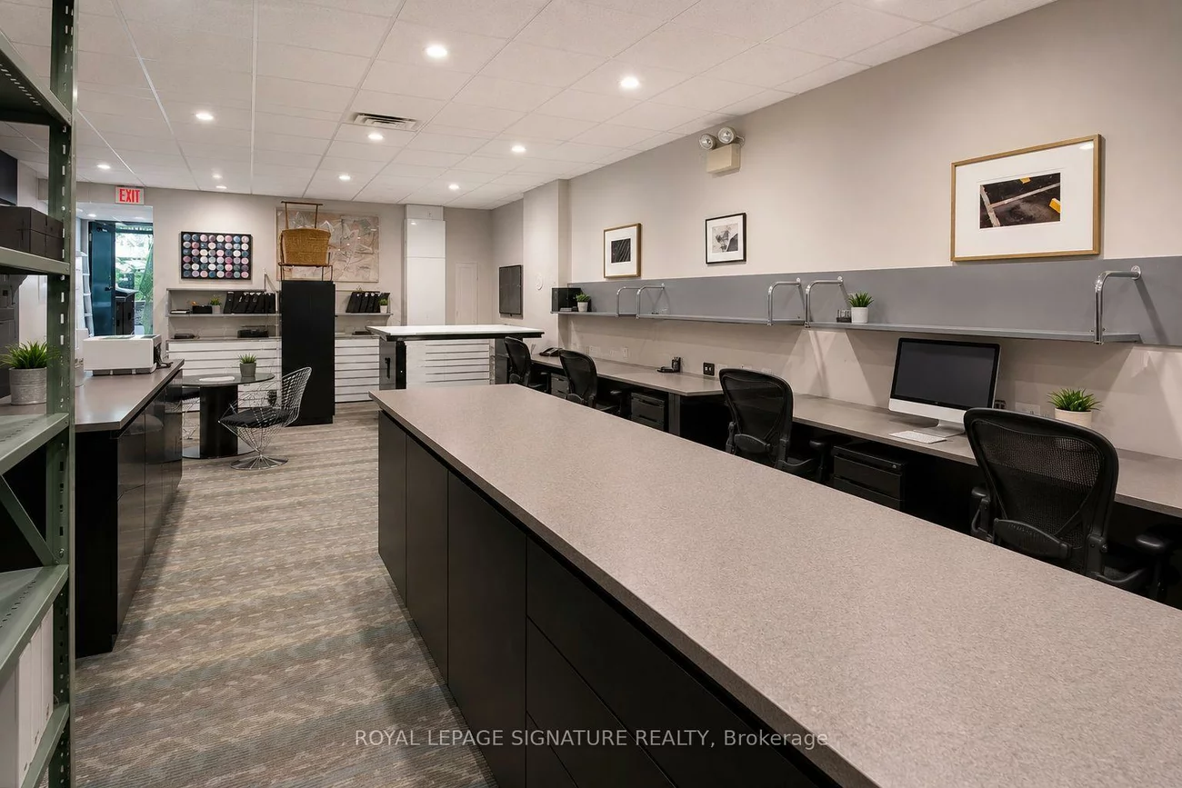 220, Avenue, Annex, Toronto