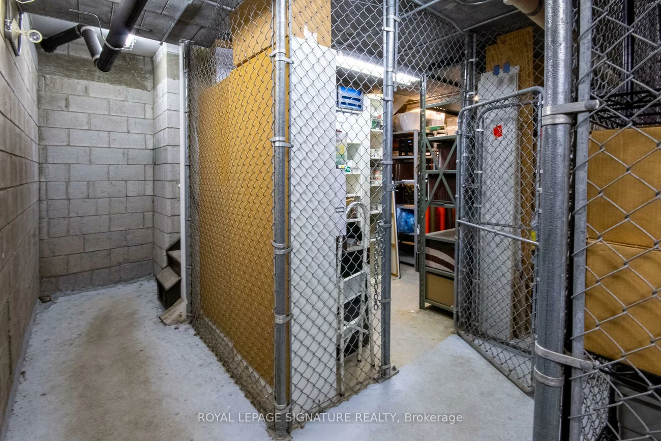 220, Avenue, Annex, Toronto