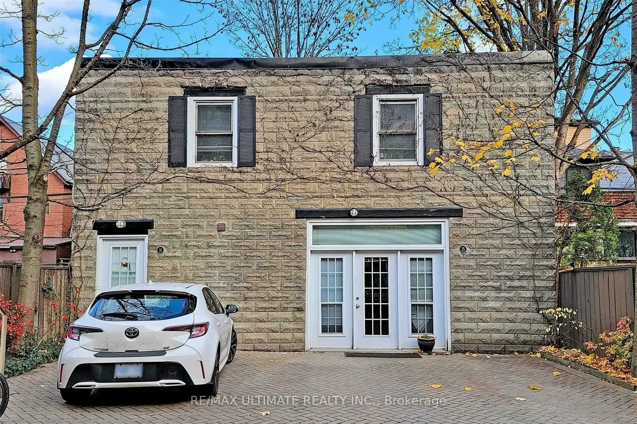 93, Spadina, Annex, Toronto
