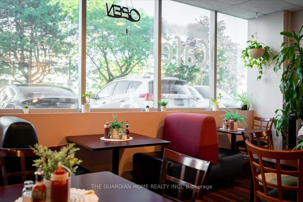 18, Wynford, Banbury-Don Mills, Toronto