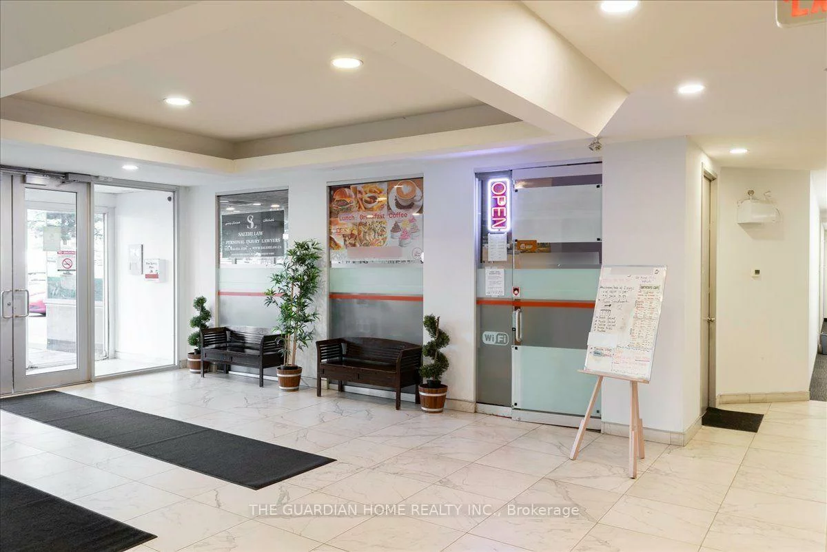 18, Wynford, Banbury-Don Mills, Toronto