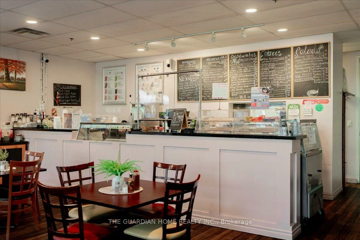 18, Wynford, Banbury-Don Mills, Toronto